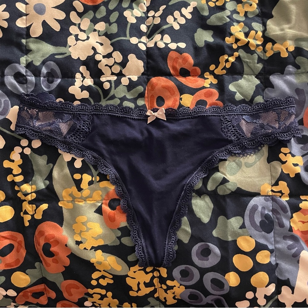 Victoria’s Secret Navy Blue Lace Trim & Bow Panty